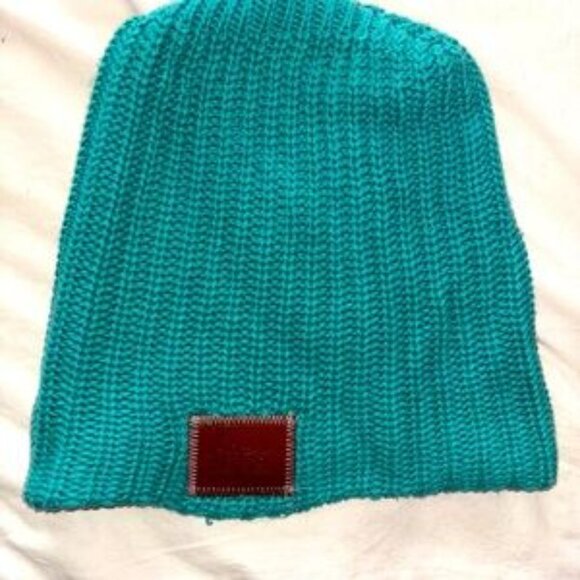 Teal Knit Beanie with Leather Patch 100% thick cable knit cotton hat skully cap - Picture 1 of 6